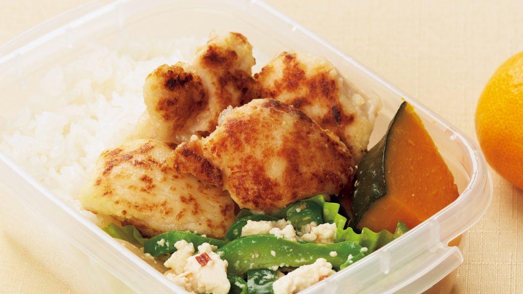 筋肉をつけるレシピ：少量の油で調理「塩麹鶏の唐揚げ風」