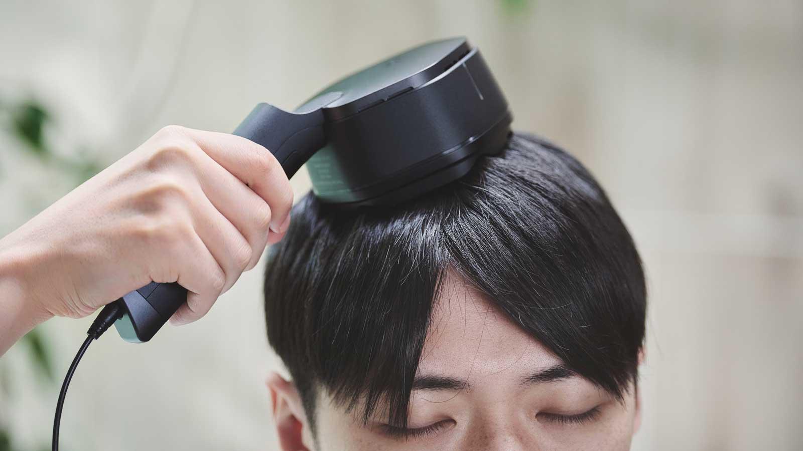 61個のスピーカーが頭皮を刺激!? 超音波研究から生まれた《ソノリプロ》