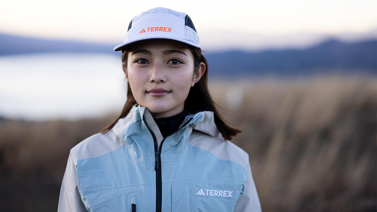 井上咲楽さん、アディダスの山ギア〈アディダス テレックス〉の機能はどうですか？