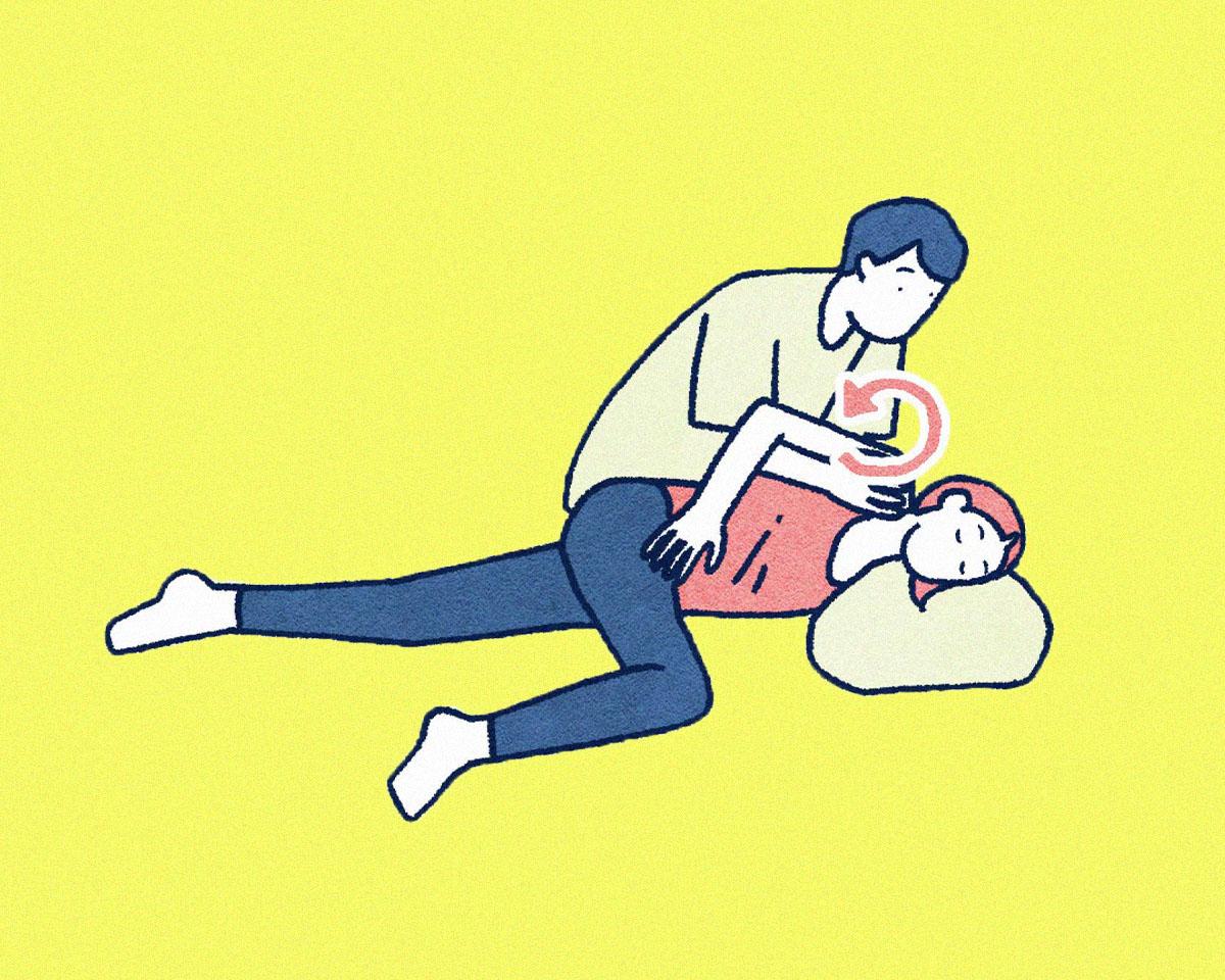 首・肩・腰。産後のカラダをケアするペア＆セルフマッサージ