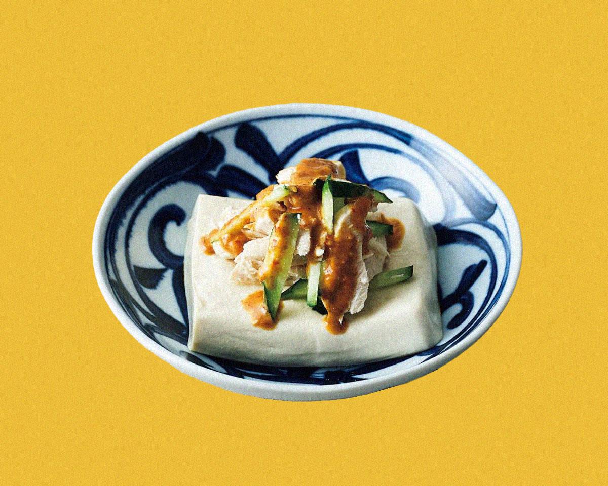 鍛えるシェフの筋肉レシピ：豆腐チーズ バンバンジー乗せ