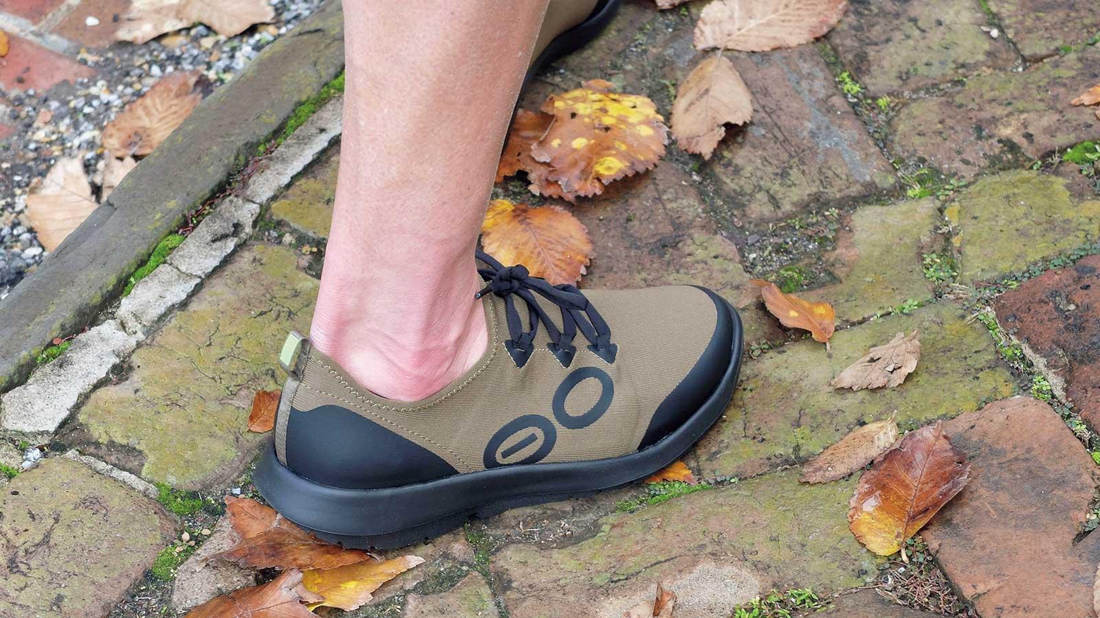 接地感が気持ちいい…。〈OOFOS〉が目指すのは“自然の地面を歩いている感覚”