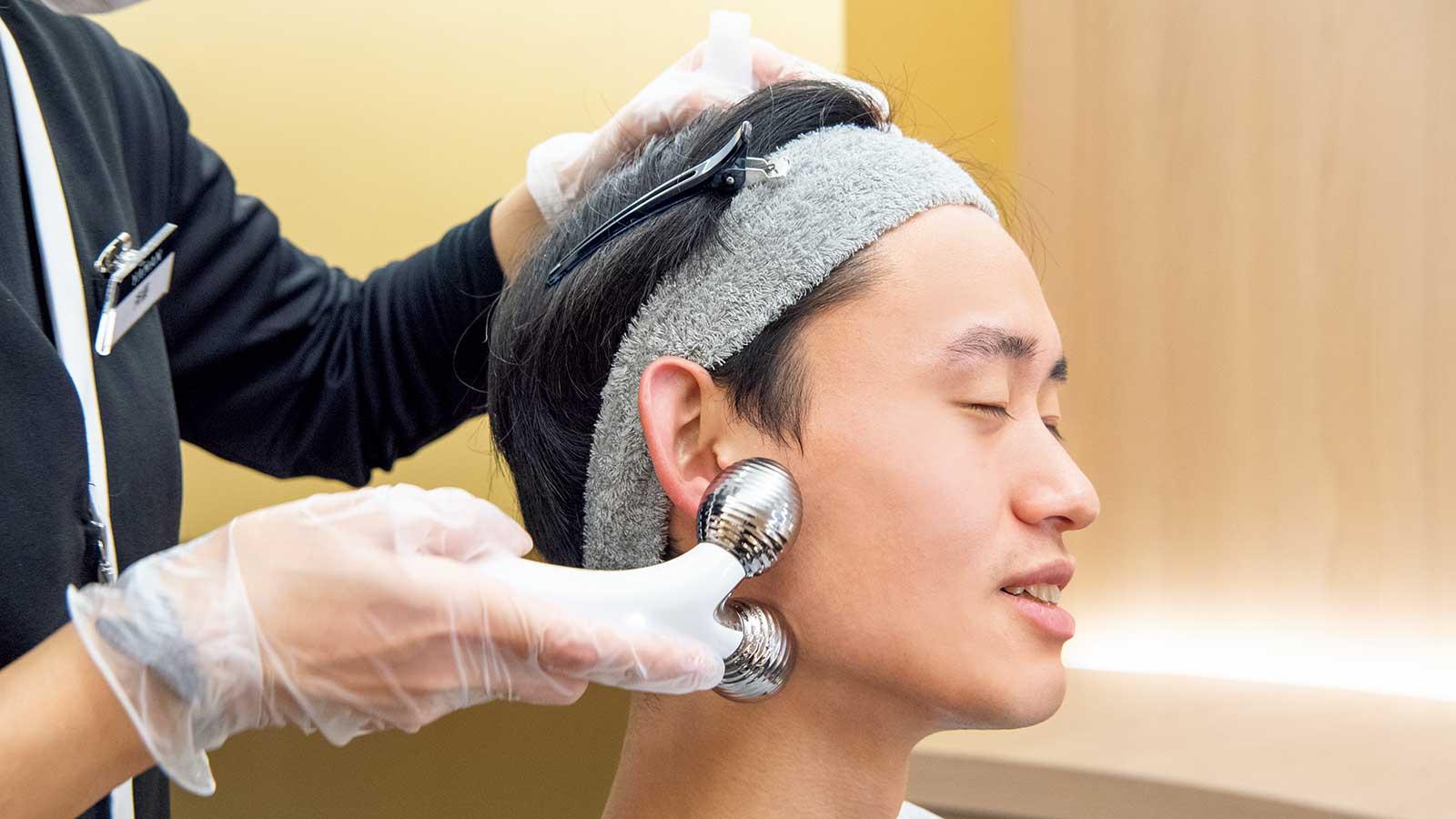 最新美容機器 リフトアップ 顔専門のトレーニングジム FACE LIFT GYM 銀座店
