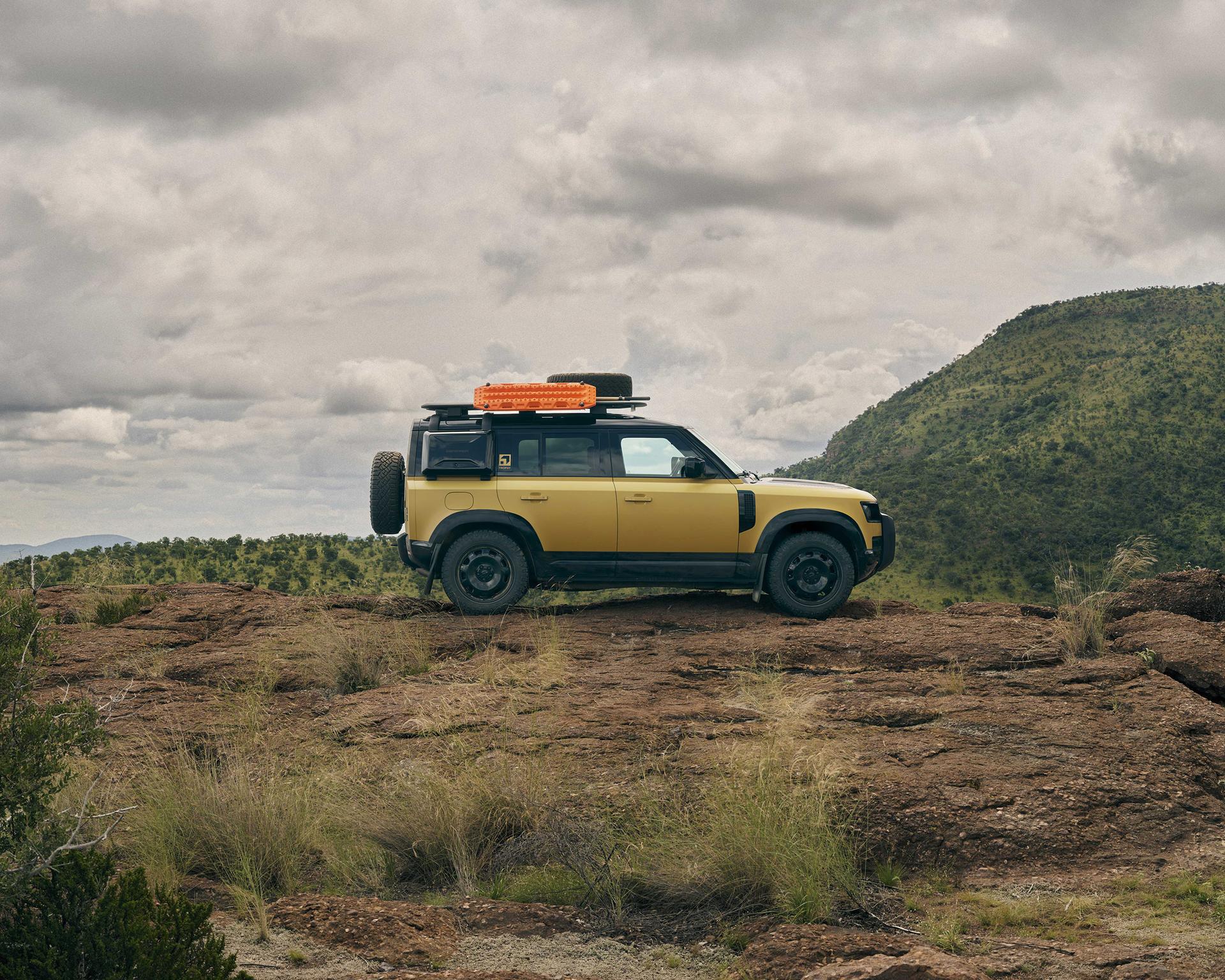アフリカで〈DEFENDER〉と冒険してみない？ 『ディフェンダー・トロフィー』に挑む参加者を募集中！
