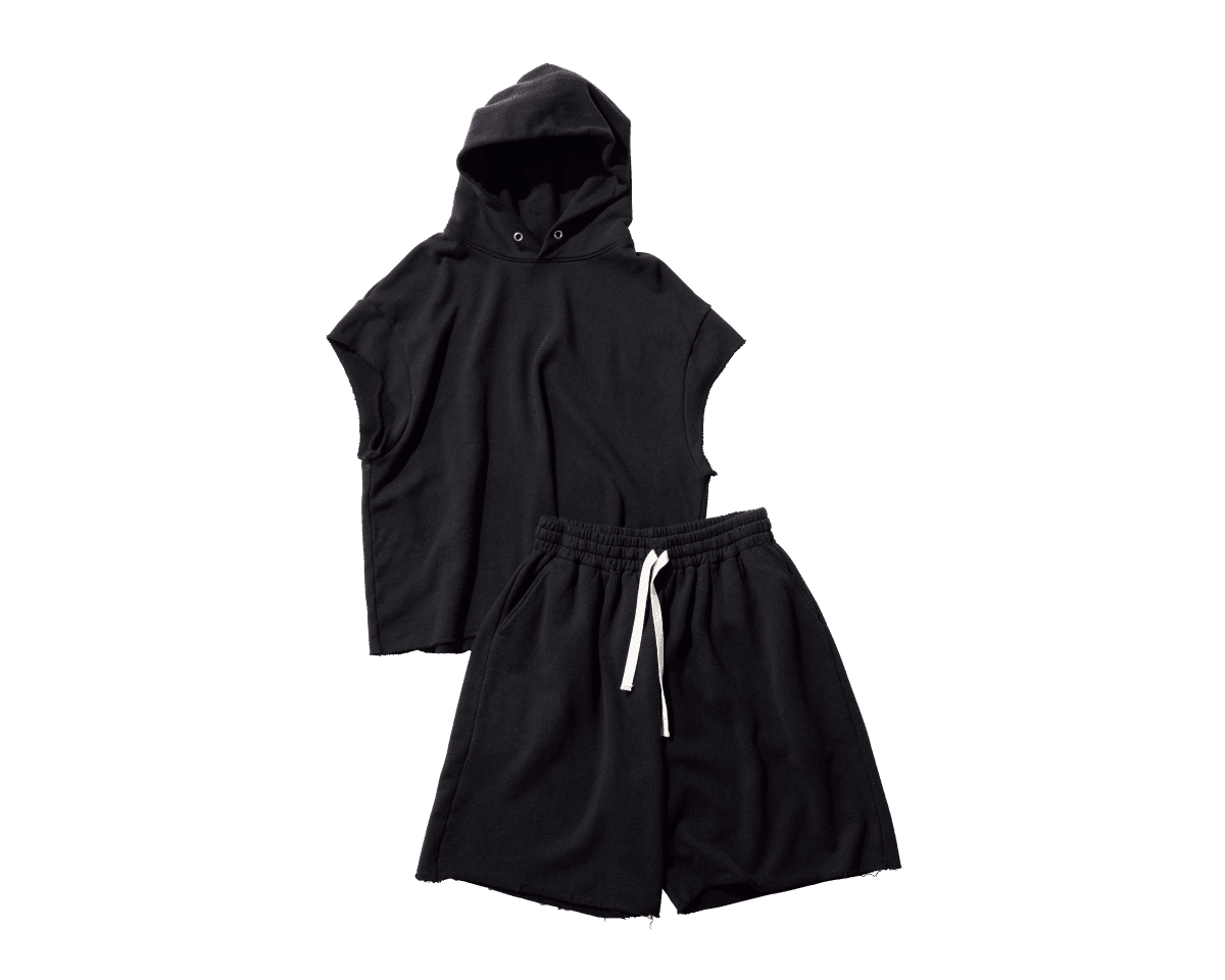 ばっちり汗を吸って、常にポカポカ。〈ÉDIFICE × TanC TOKYO〉のフーディー＆ショーツ。