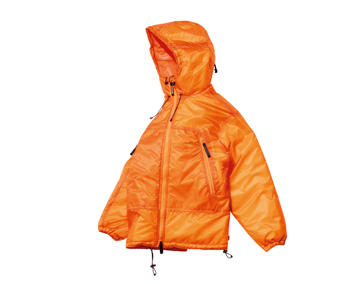 透明感のある鮮やかさ。〈CUP AND CONE〉のジャケット。