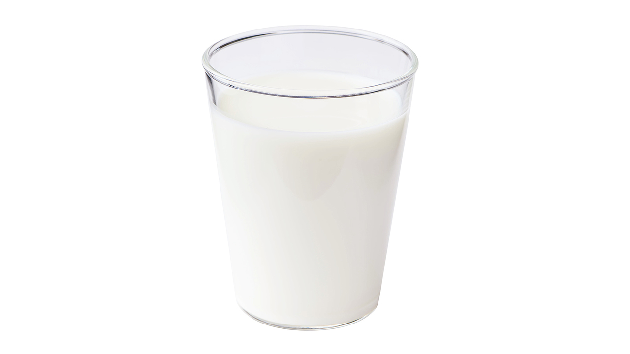 低脂肪牛乳（97kcal）