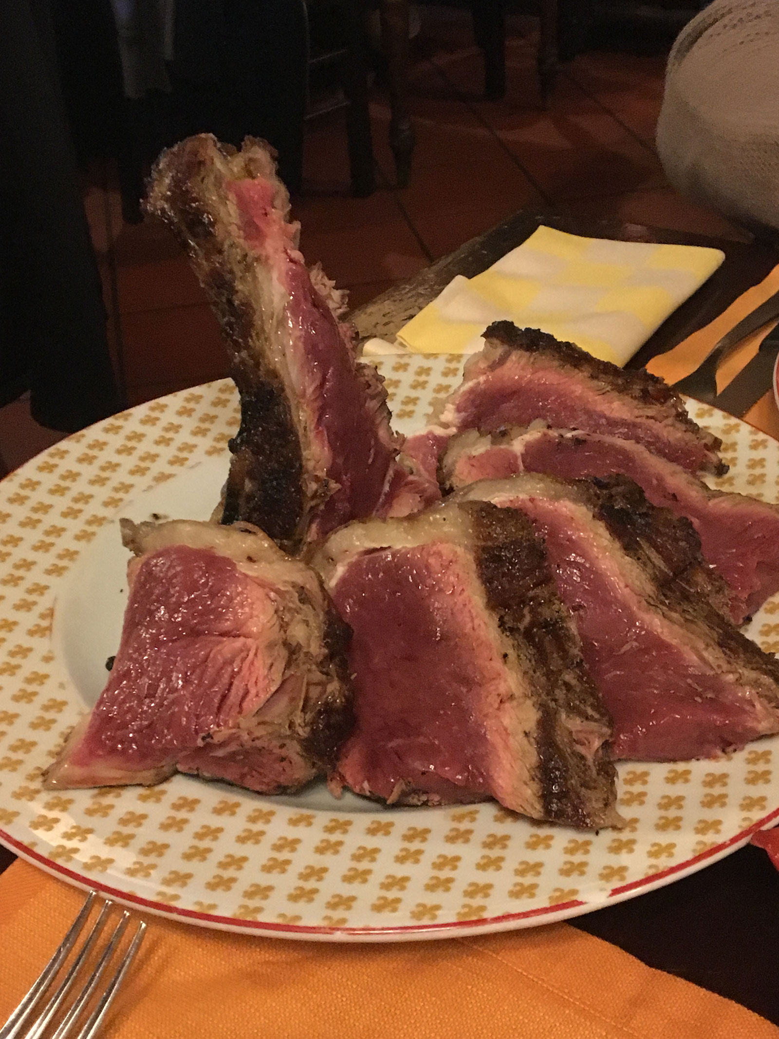 石川選手がフィレンツェで食べた“Bistecca alla fiorentina”