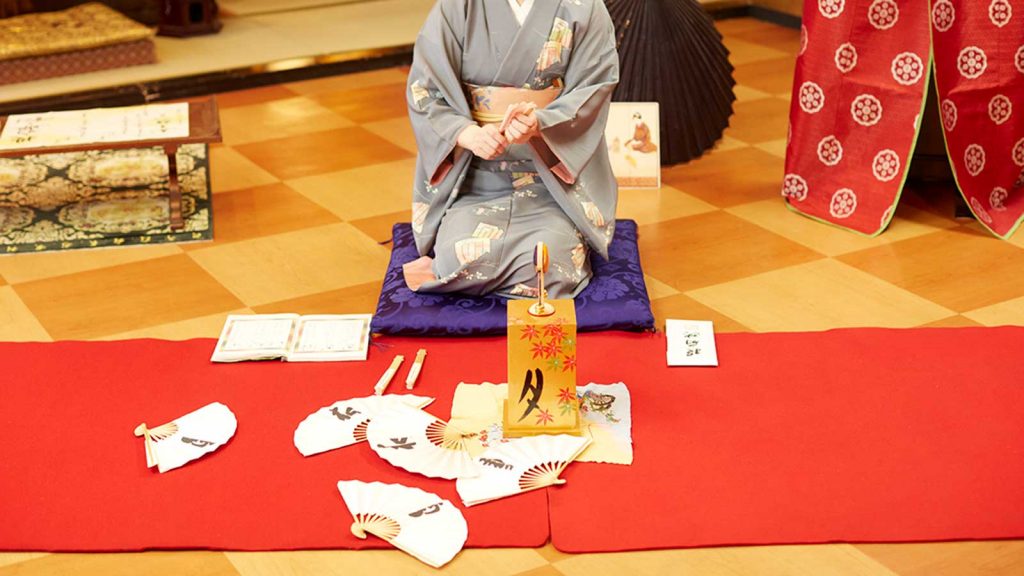手の身体操作が鍵となる!? 江戸時代の風雅な遊び「投扇興」を楽しむ