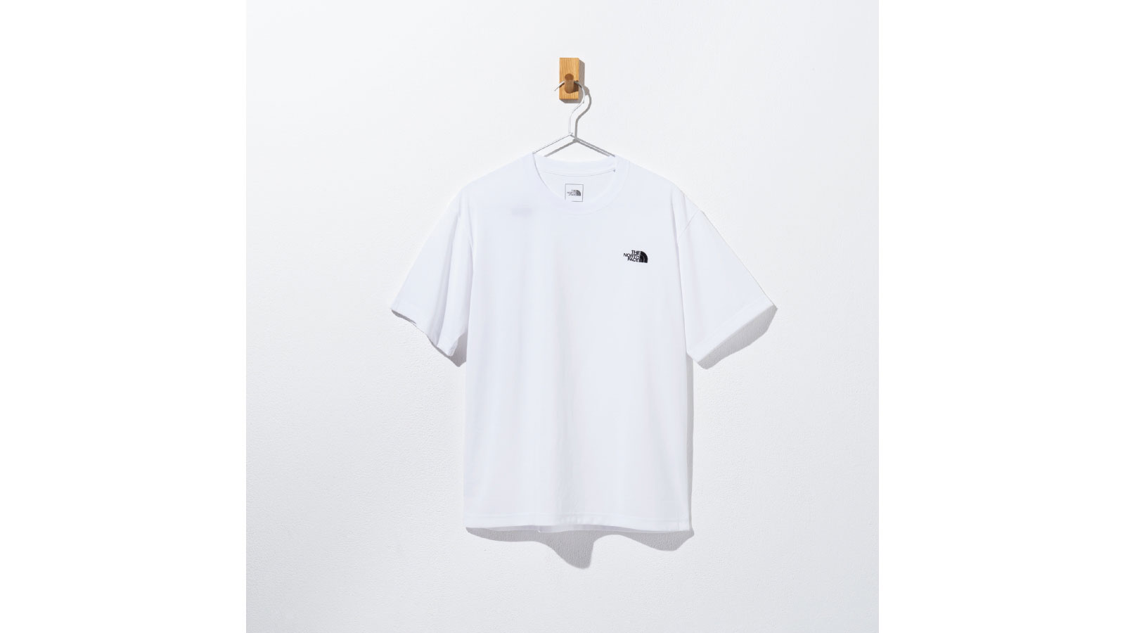 THE NORTH FACE TNF Bug Free Tee（ホワイト）