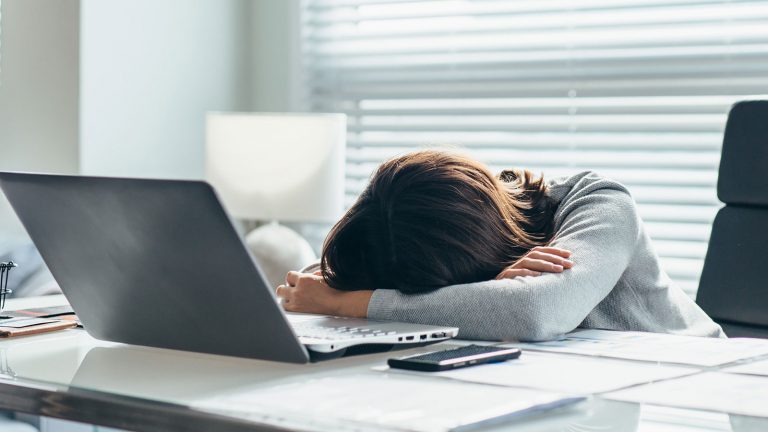 睡眠不足がダイエットを停滞させる理由｜松下▽式・ボディメイク論
