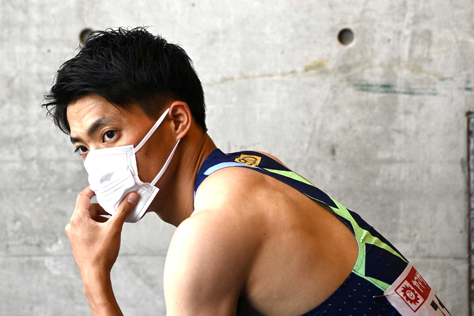 2021年6月24日　陸上日本選手権　山縣亮太／コロナ禍ではアスリートもスタート直前までマスク着用。