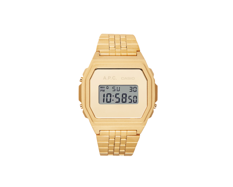 A.P.C.×CASIO〉の時計は、手首につけた途端、圧倒的な存在感を放つ。