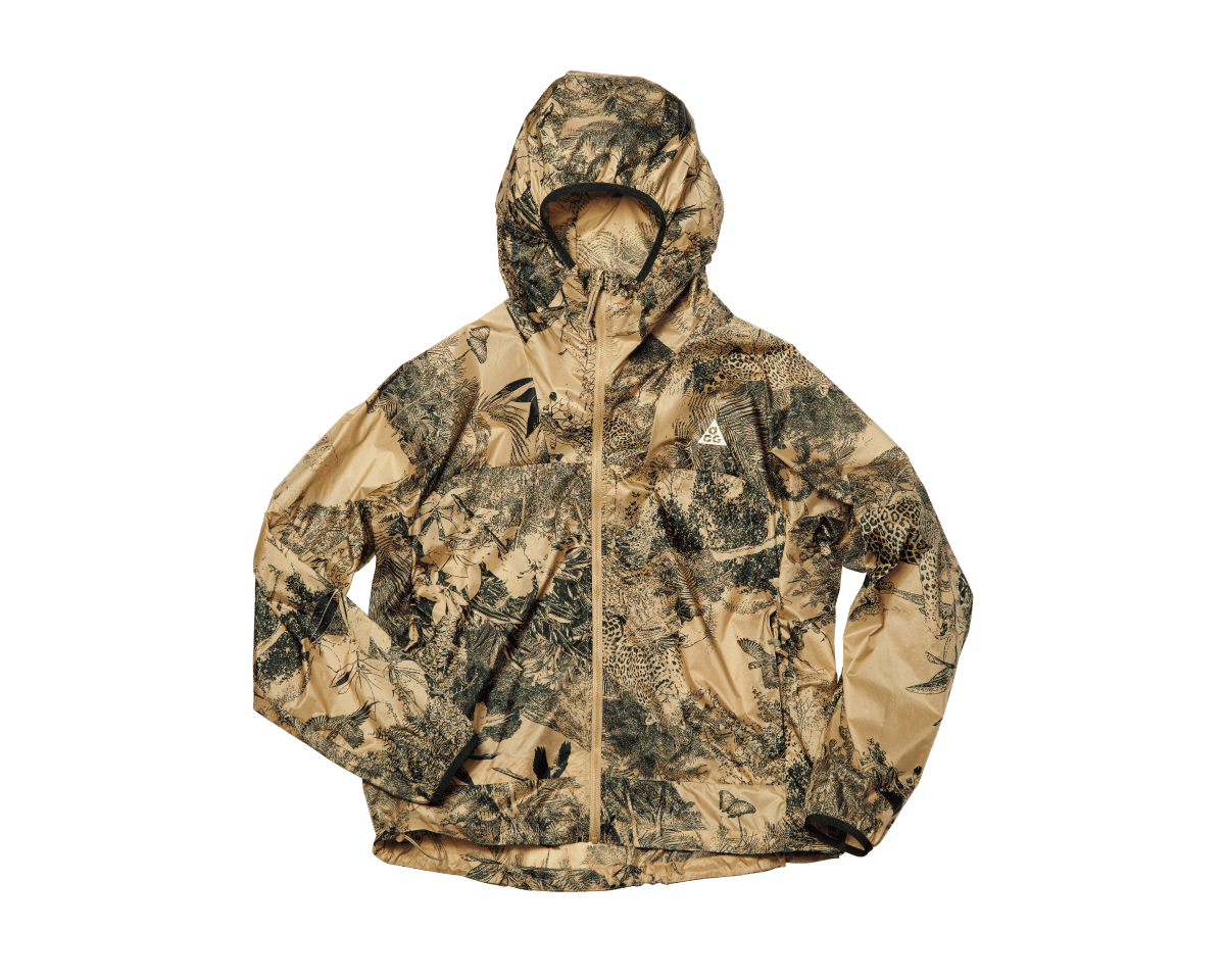 快晴でも着たい撥水ウェア。〈NIKE ACG〉のジャケット。