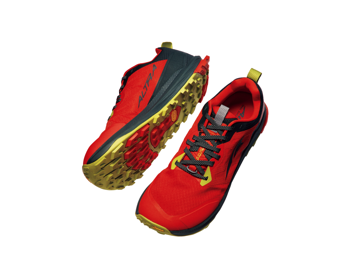 履いた瞬間わかる、軽さと安定感。〈ALTRA〉のランニングシューズ。