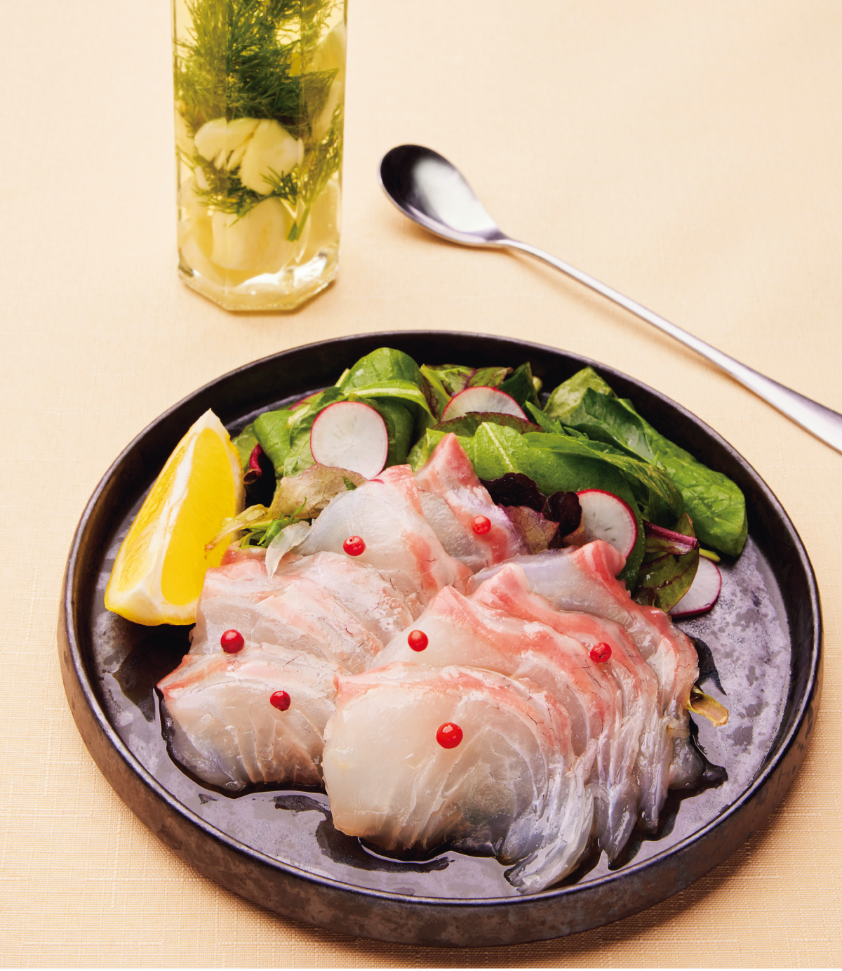 白身魚のハーブオイルカルパッチョ