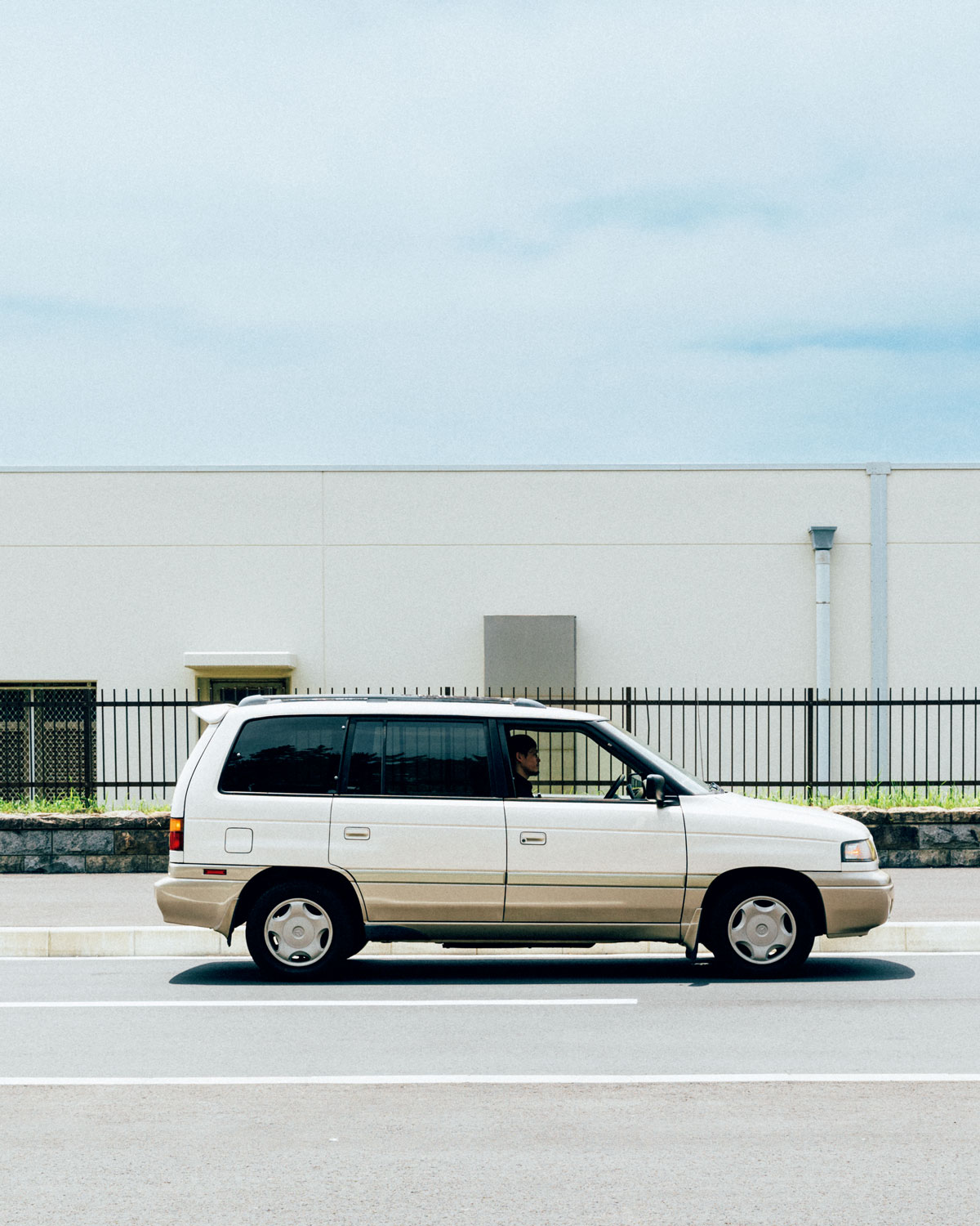 〈SOUNDS GOOD〉主宰・安藤紘が選ぶ愛車《マツダ MPV》