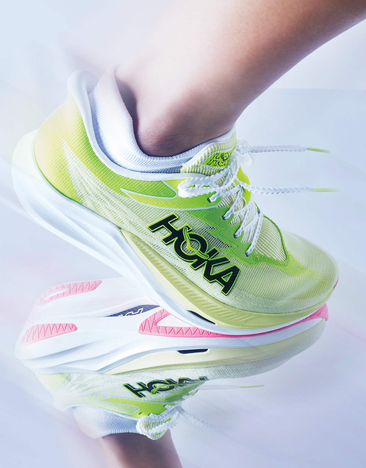 [PR]世界屈指のフットウェアブランド〈HOKA〉、最新作でさらなる進化へ。