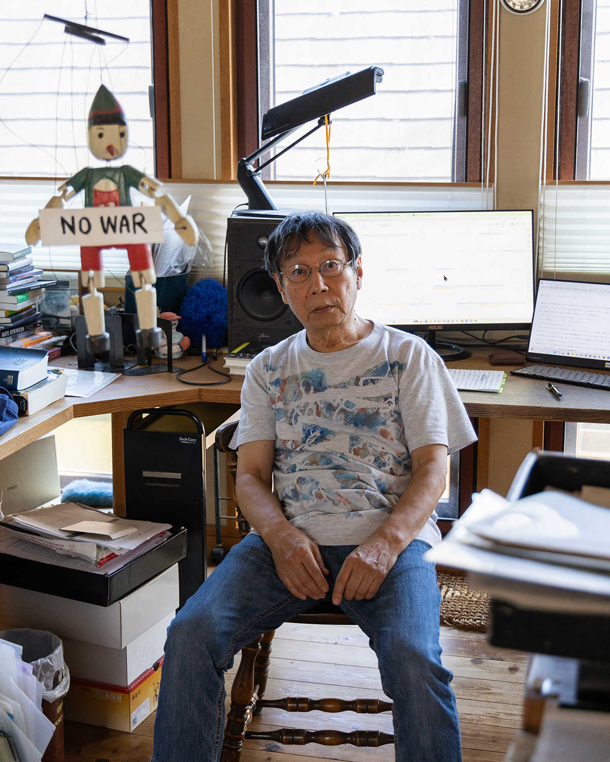 「夏は涼しい玄関で」翻訳家・柴田元幸さんの15分昼寝術｜時間割とコンディショニング