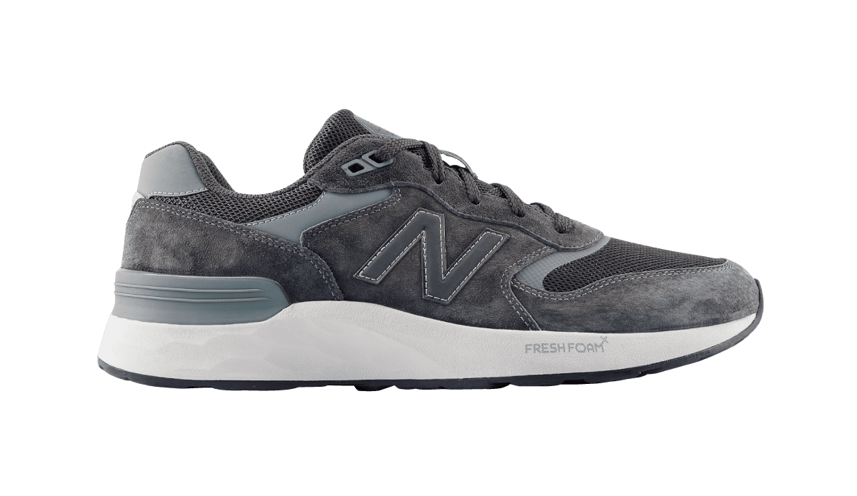 《ニューバランス フレッシュフォーム ウォーキング 880 v7》