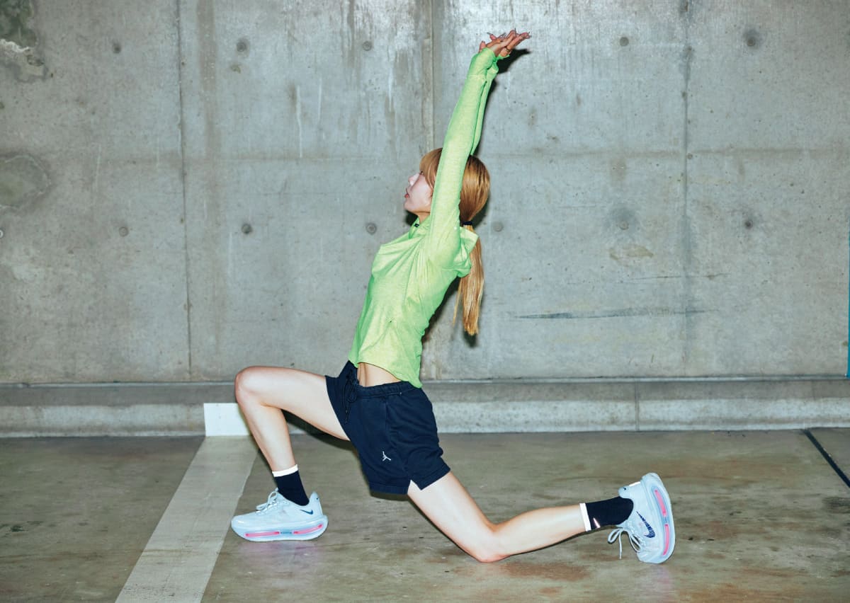 股関節のストレッチ