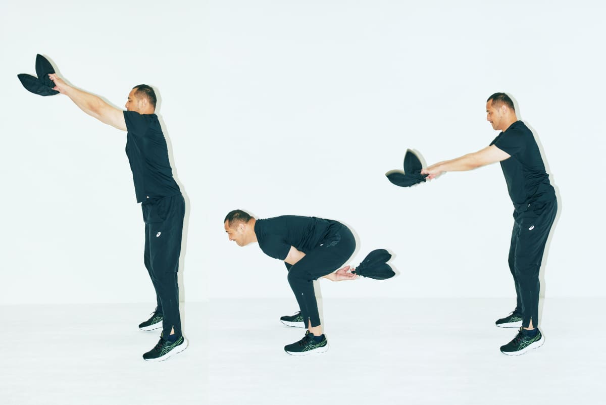 ケトルベルを投げる姿