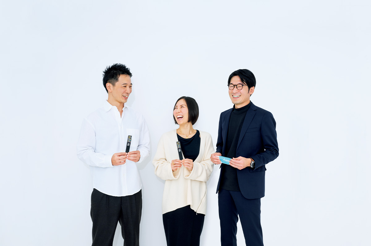 左から浅沼 樹・真ん中は湯浅亜理早・右は佐原和真