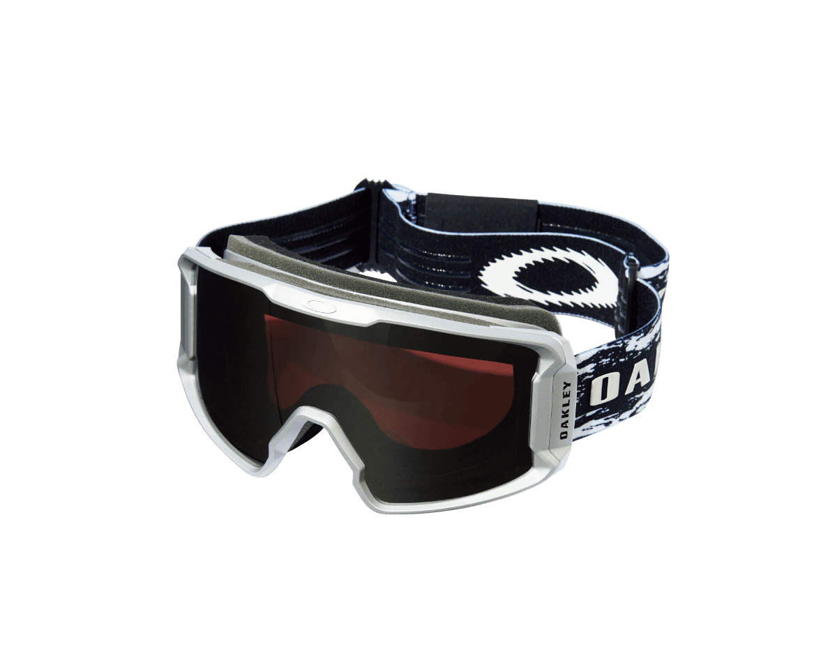 トッププレイヤーのシグネチャーモデル。〈Oakley〉のゴーグル。
