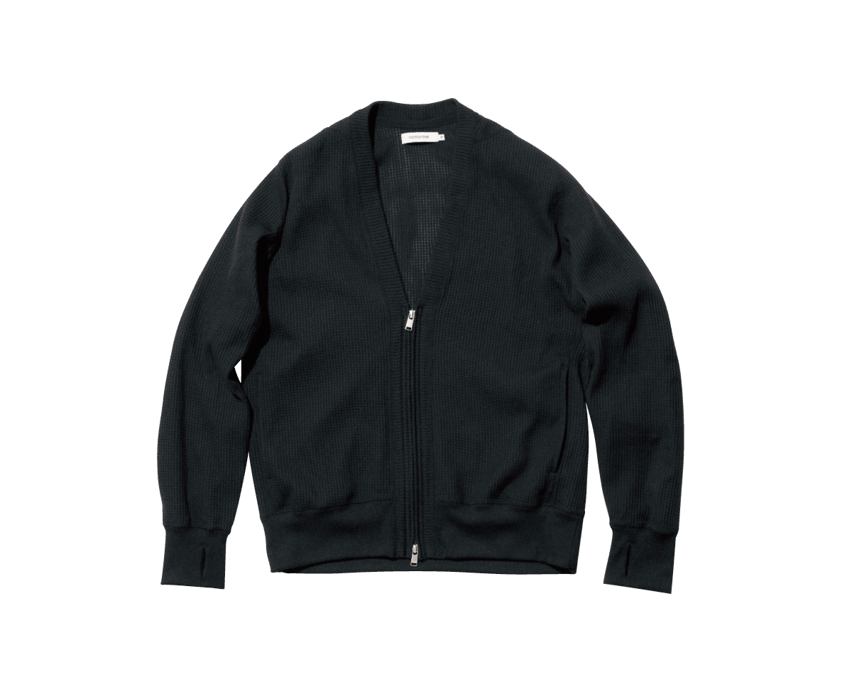 重ね着すればムレ知らず。〈nonnative〉のカーディガン。