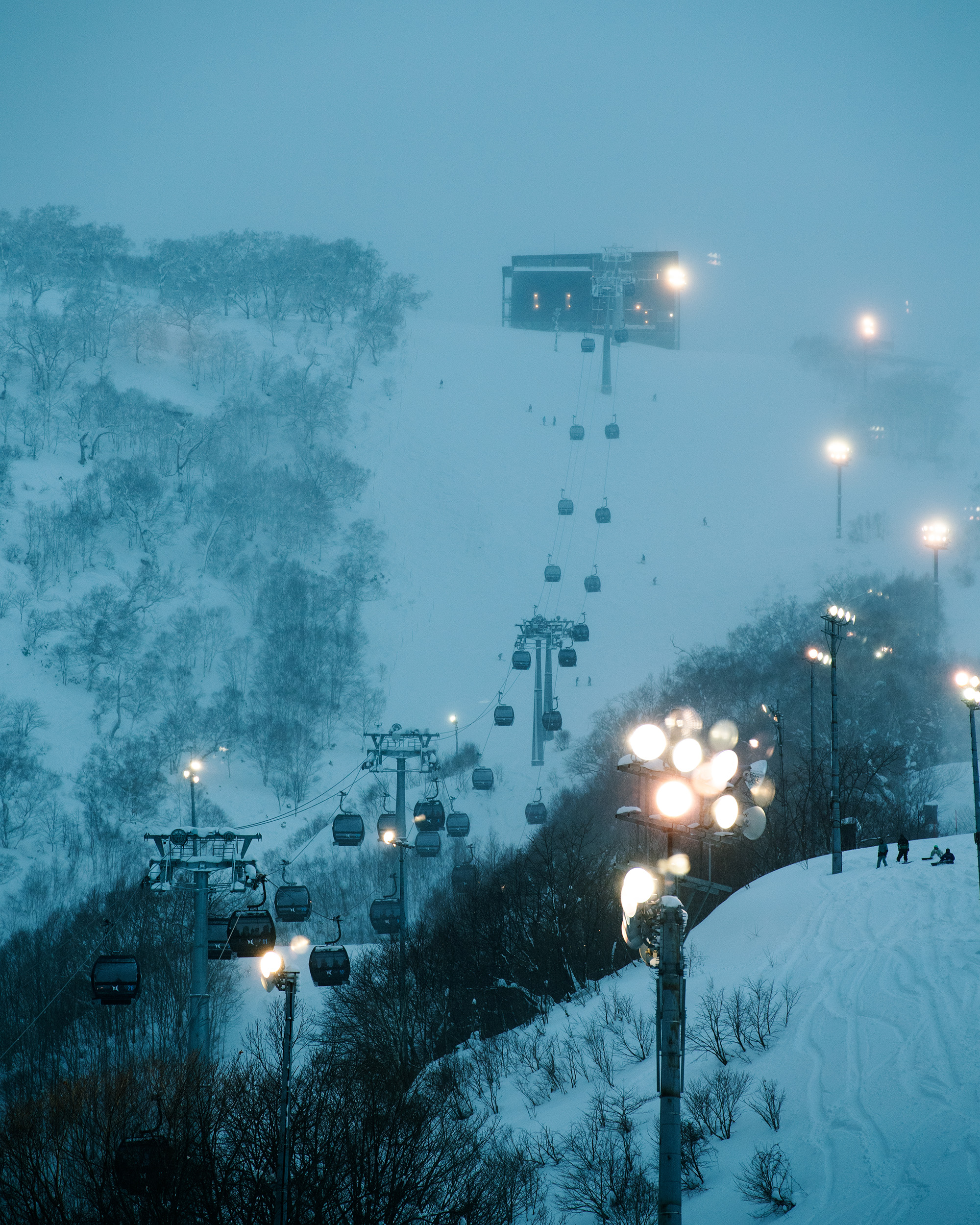 [PR]いつもスキーが教えてくれる。愛すべきニセコの街の変遷と、人生に組み込まれた春スキー。