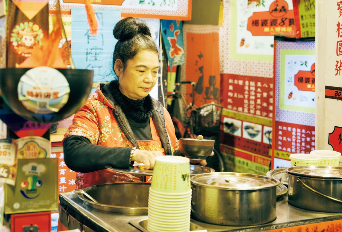 楊婆婆八寶粥(ヤンボーボーバーバオツォウ)の様子
