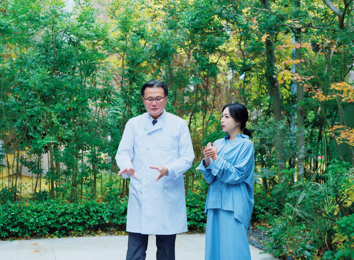 大野智さんと木竜麻生あんが話している様子
