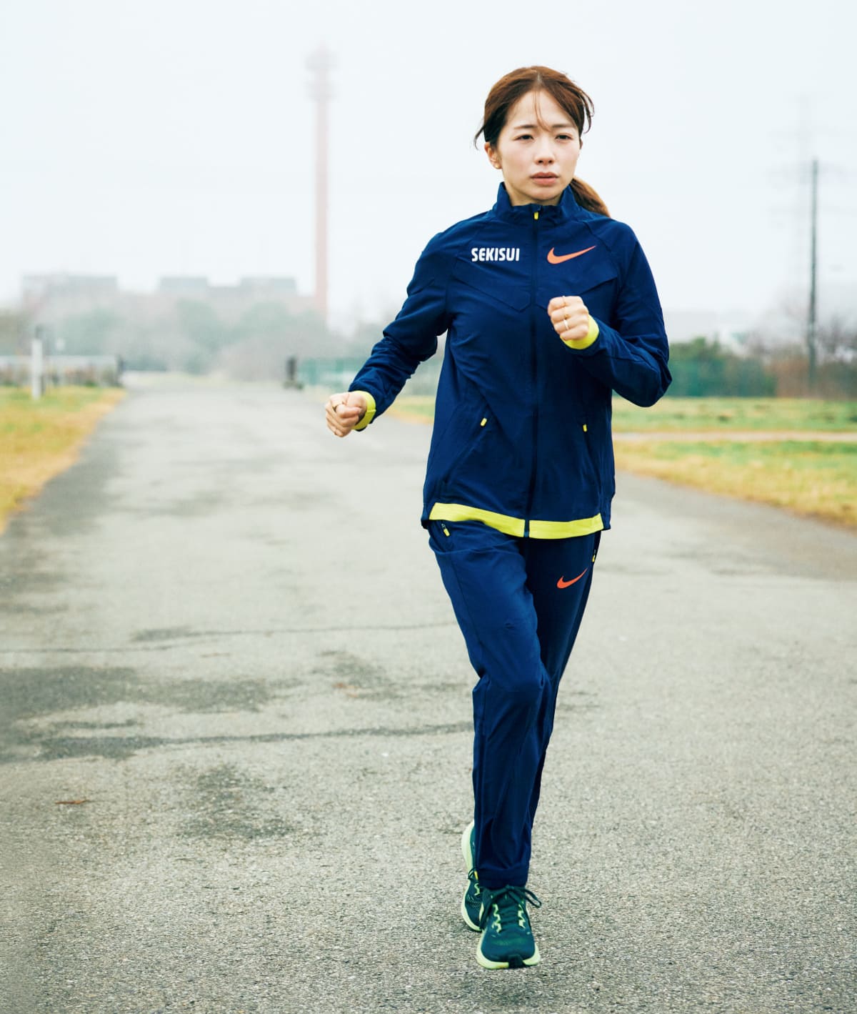 長距離走者・佐藤早也伽さんが走る様子