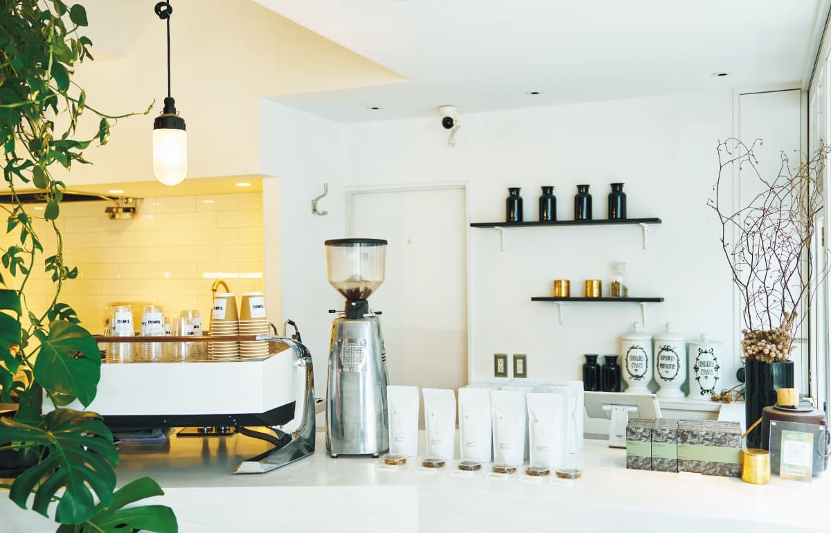 〈THE YOMOGI STAND〉