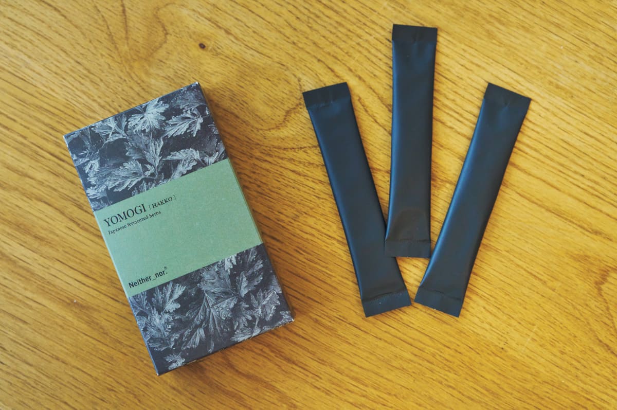 リピーター続出の《発酵よもぎパウダー(スティック)》