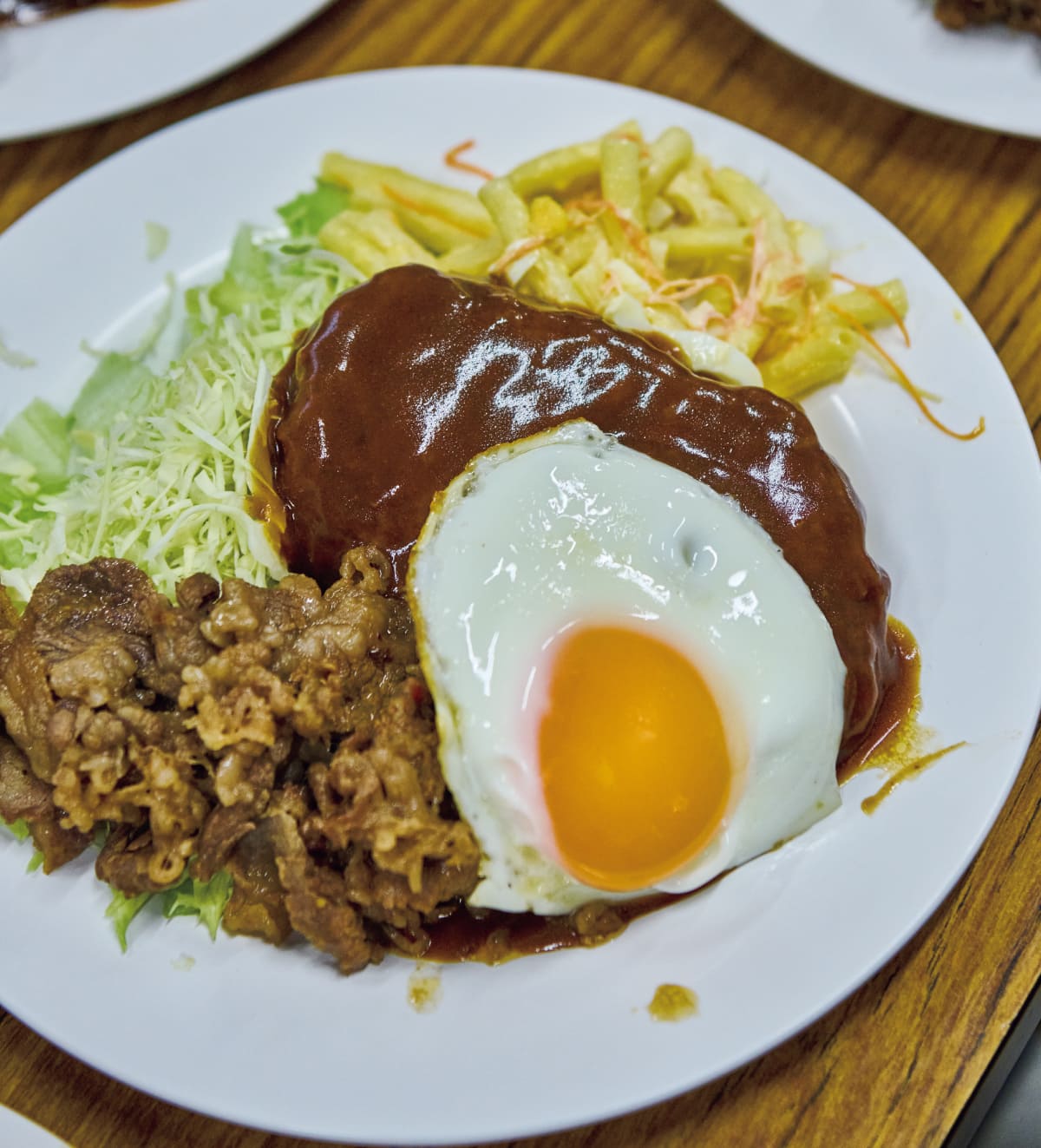 メインディッシュはハンバーグ