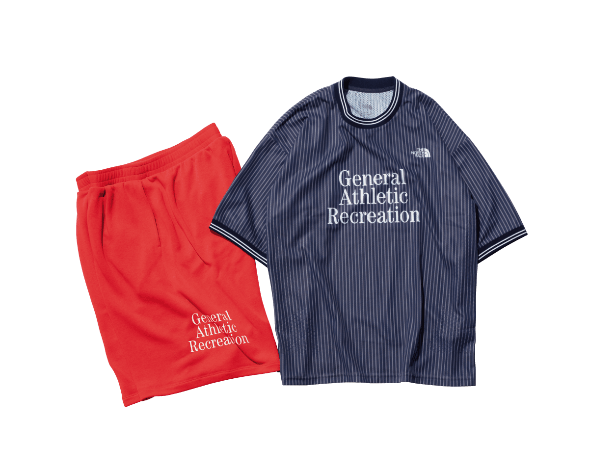 〈THE NORTH FACE General Athletic Recreation〉のTシャツ＆ショーツ。