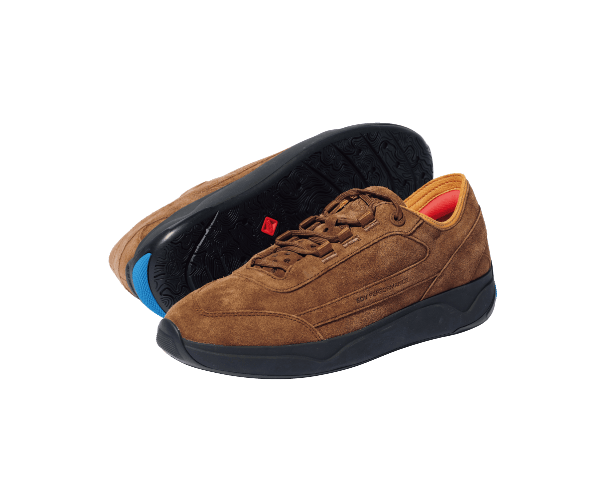 セーリング由来の高貴さとグリップ力。〈Equipment De Vie〉のスニーカー。