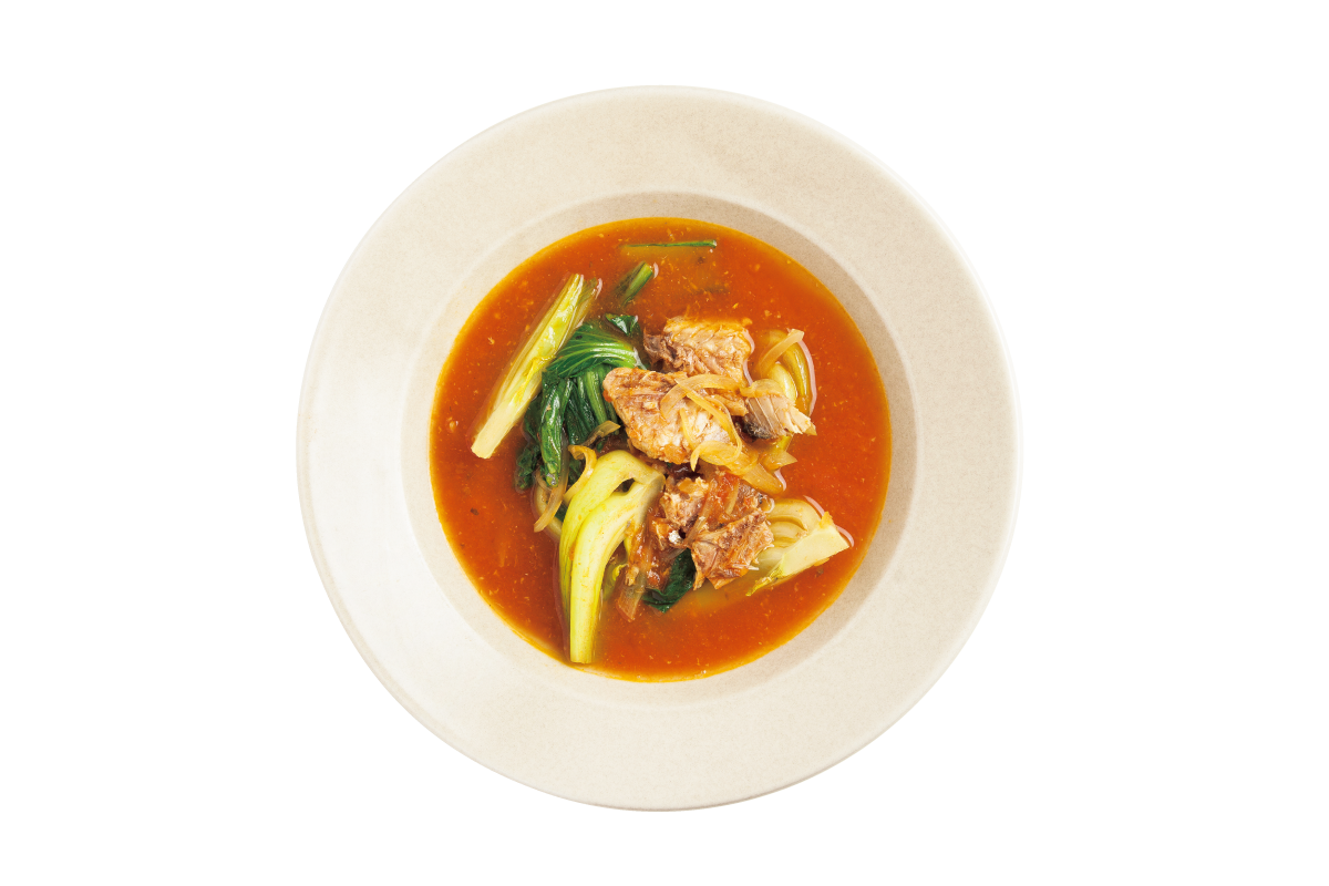 サバ缶と青梗菜のトマトカレースープ