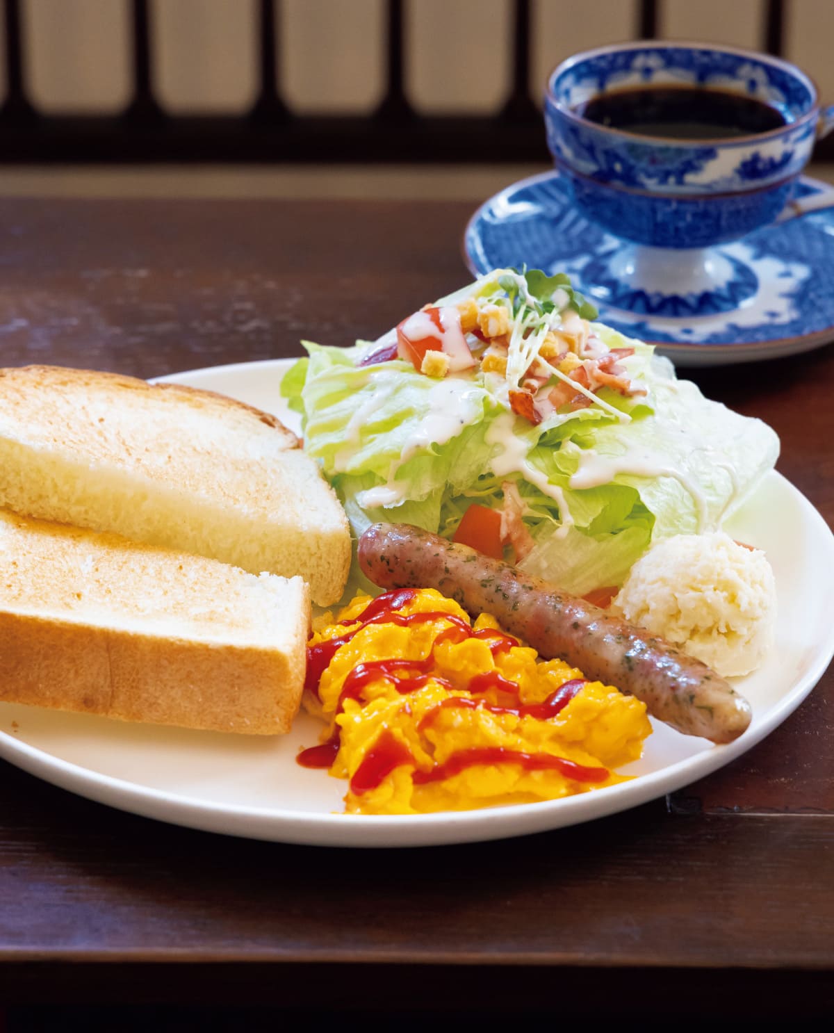〈Salone de 1904〉の朝食