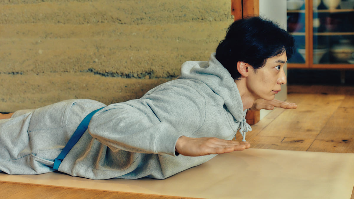 エアプルダウンしている入江陵介さん