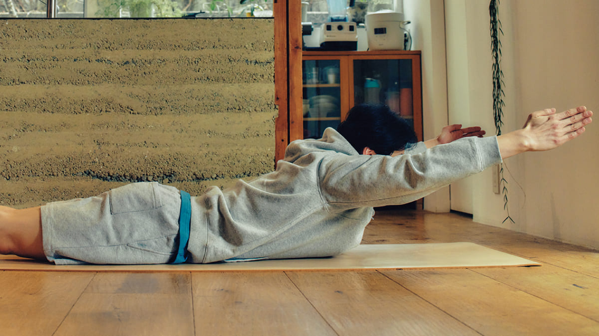 スーパーマンしている入江陵介さん