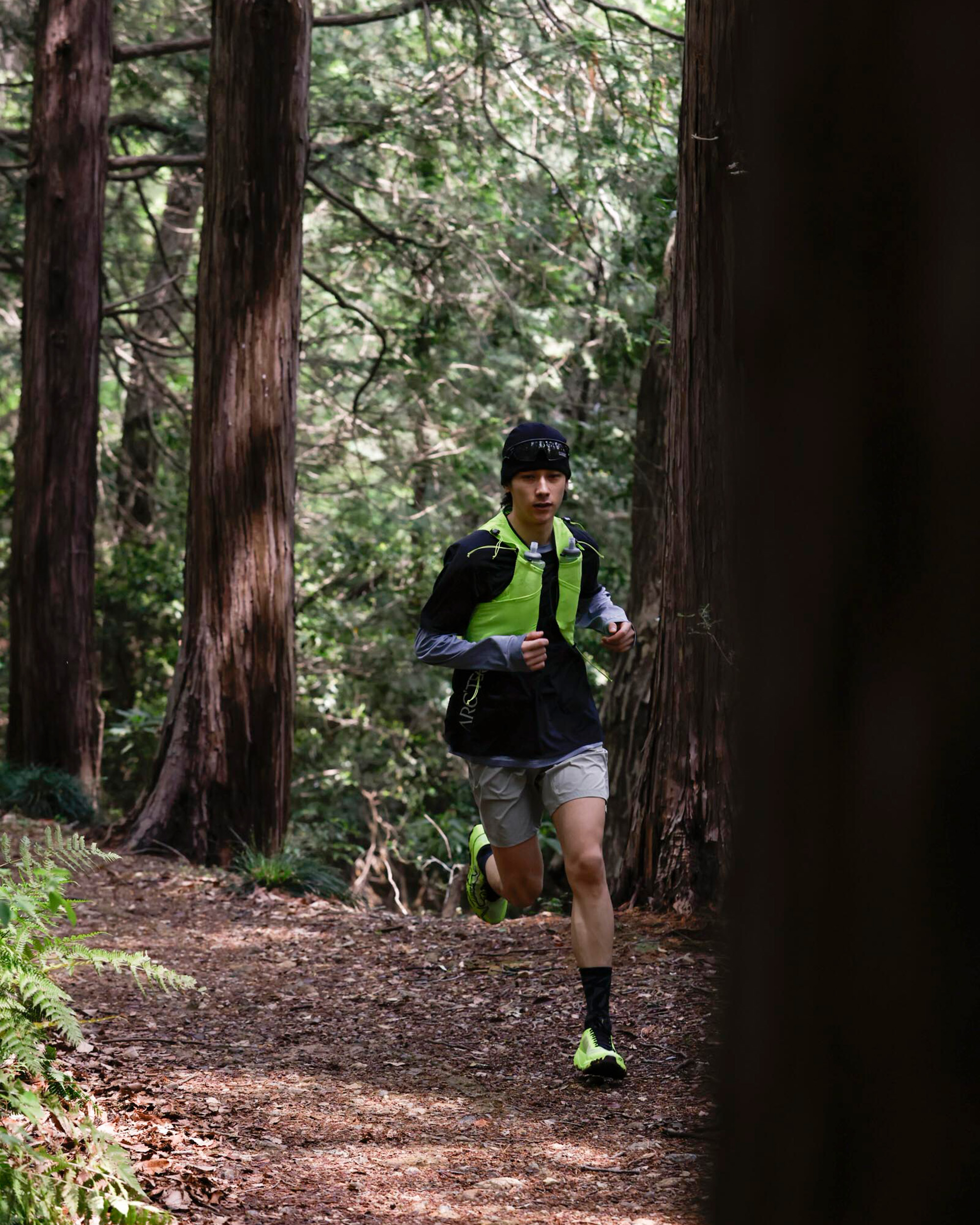 〈ARC’TERYX TRAIL〉の《SYLAN 2》を履いて、ロードから山へ。初めてのトレイルランニング 。
