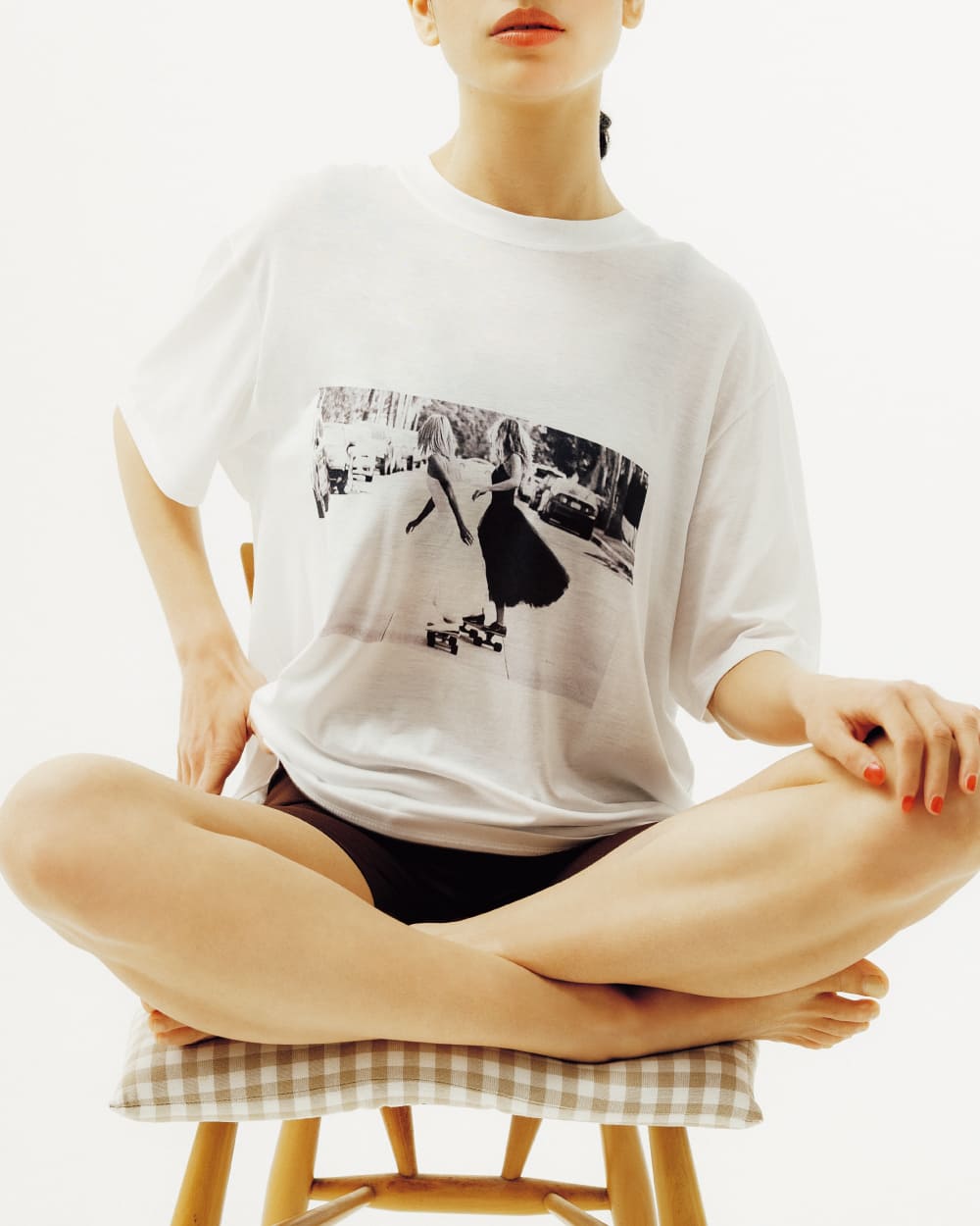 しなやかな気配が纏う、〈REPETTO〉のTシャツ。