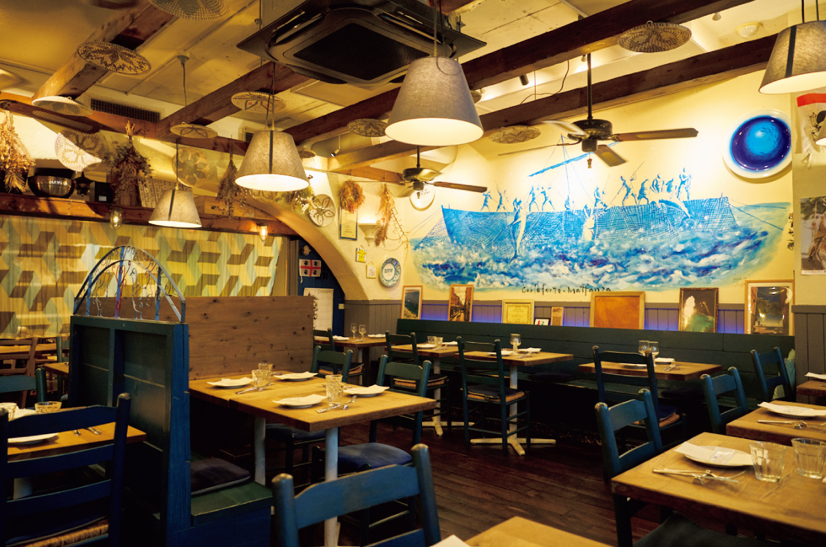 〈Tharros〉の店内写真