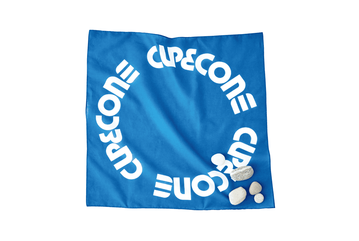 〈CUP & CONE〉のバンダナ