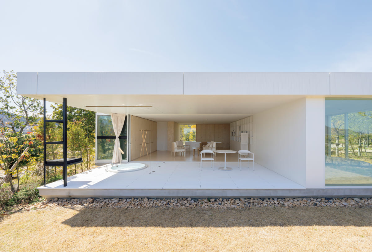 〈Simose Art Garden Villa〉〈壁のない家〉を再現