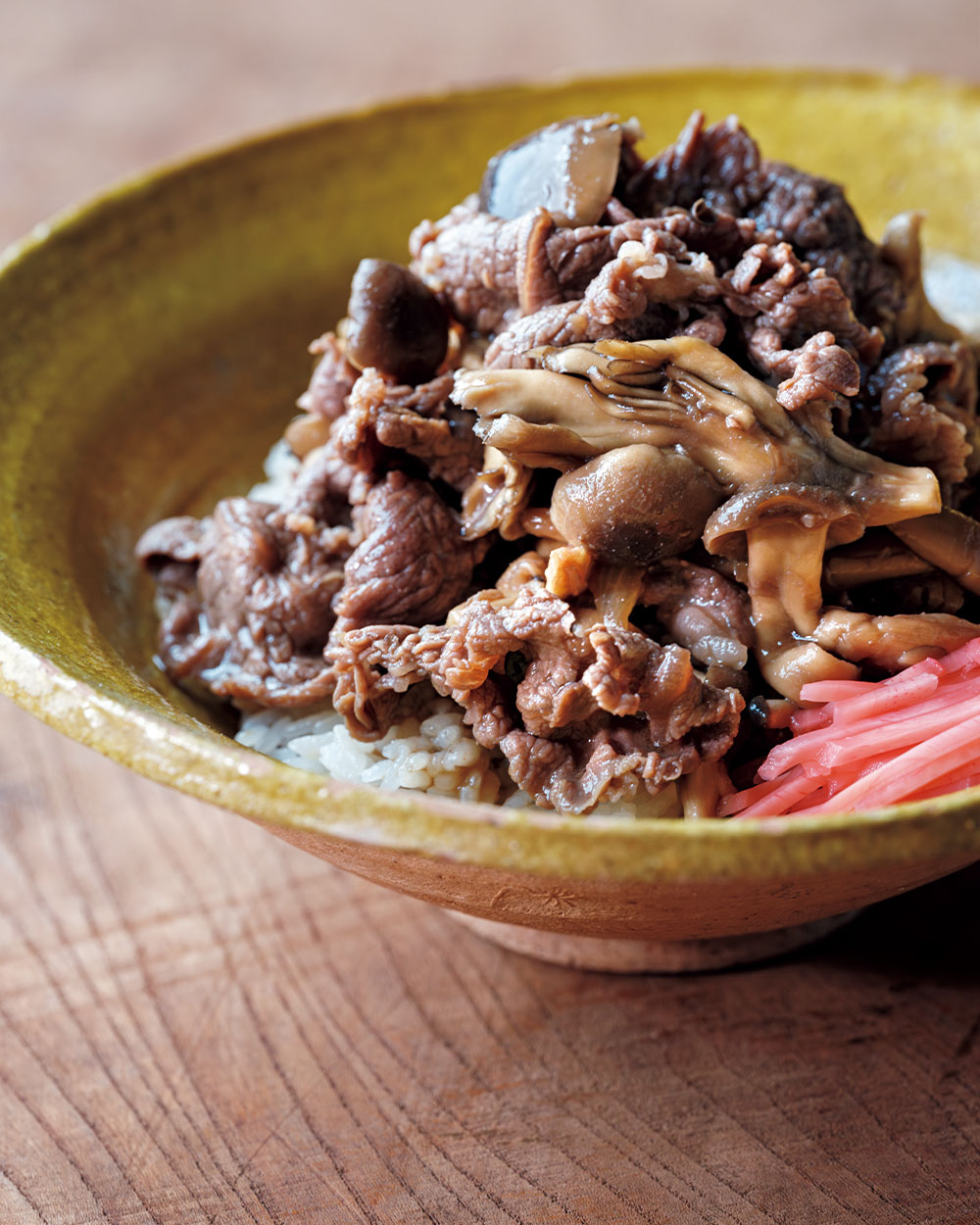 「きのこのカサ増し牛丼」でビタミンDをプラス。