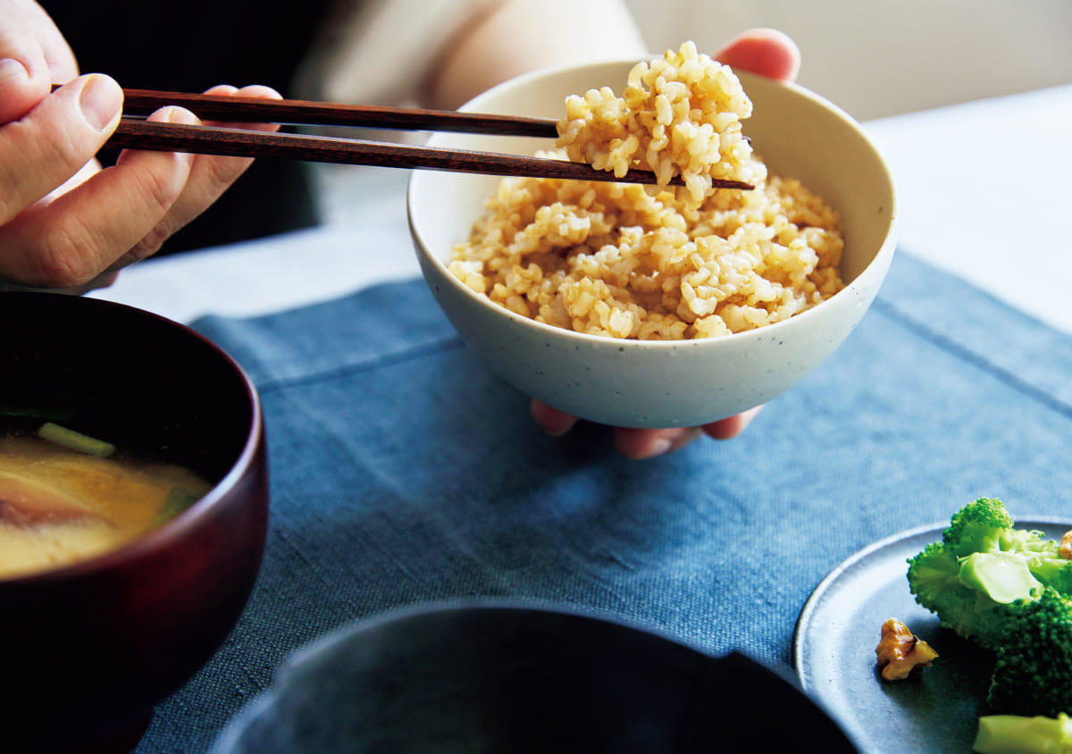 玄米ご飯が主食に
