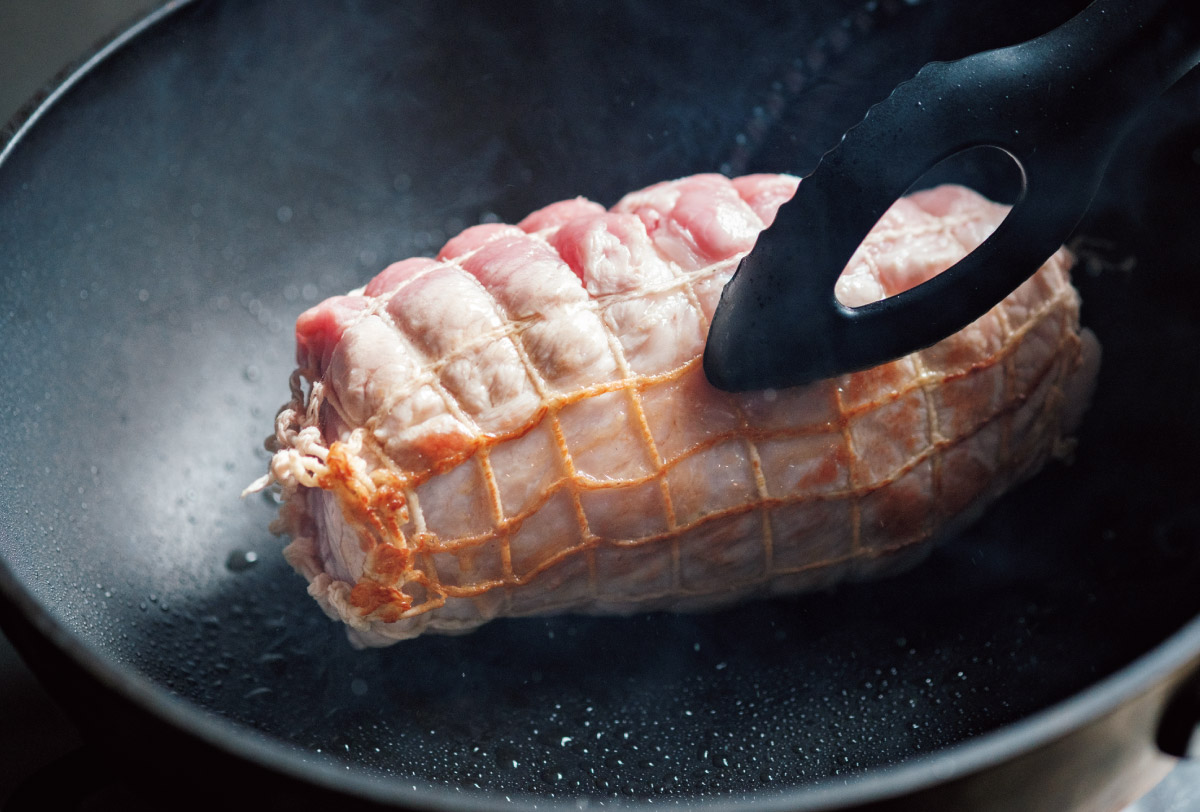表面を焼いている様子
